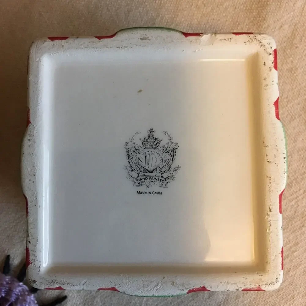 ND Handpainted Ceramic Christmas Present Holiday Box Catchall Candy Dish Décor